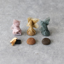 画像をギャラリービューアに読み込む, Positive Energy Palo Santo Chips & Incense Drops