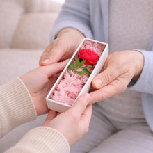 画像をギャラリービューアに読み込む, Flower Coffret - Carnation