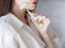 画像をギャラリービューアに読み込む, Crystal Face Roller <Jade> <Natural>.