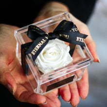 画像をギャラリービューアに読み込む, Crystal rose Box Classic petal <white>.