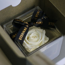 画像をギャラリービューアに読み込む, Crystal rose Box Classic petal <white>.