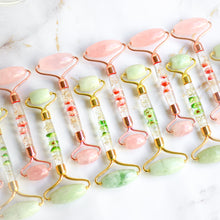 画像をギャラリービューアに読み込む, Crystal Face Roller <Rose quartz> <Flower>.