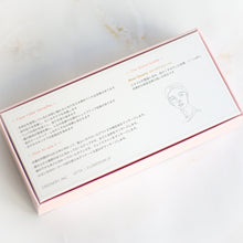 画像をギャラリービューアに読み込む, Crystal Face Roller <Rose quartz> <Natural>.