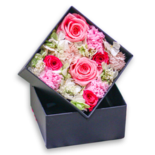 画像をギャラリービューアに読み込む, プリザーブドフラワーボックス <クリスタルピンク>.