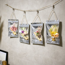 画像をギャラリービューアに読み込む, Positive Energy Palo Santo Bouquet -Orchid Pink
