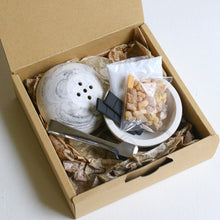 画像をギャラリービューアに読み込む, Power Wood Resin Incense Burner set

